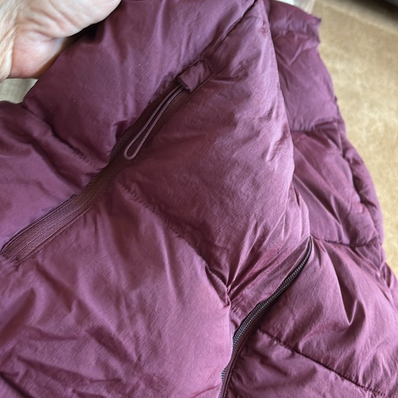 BASS OUTDOOR Women’s Puffer Vest – Quilted Gilet With Front Zipper, FIG Large - Picture 8 of 8